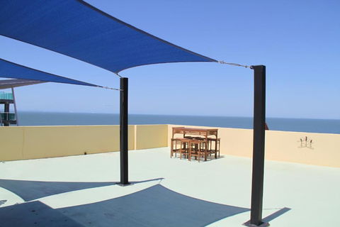 Sunset Sails Redcliffe - Accommodation Ballina 3