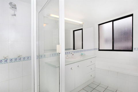 Unit 5 Phoenix Apartments 1736 David Low Way Coolum Beach LINEN INCLUDED 500 Bond - Accommodation Ballina 6
