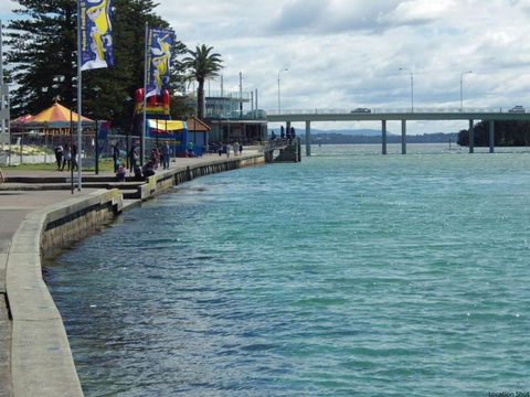 Waldorf Unit 409 The Entrance NSW - Accommodation Ballina 5