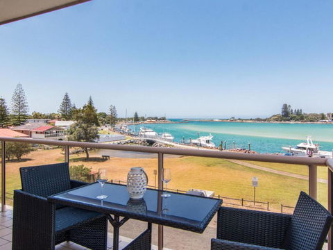 Shoreline 7 With 180 Degree Water Views - Accommodation Ballina 2