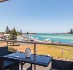 Shoreline 7 with 180 degree water views - Accommodation Ballina