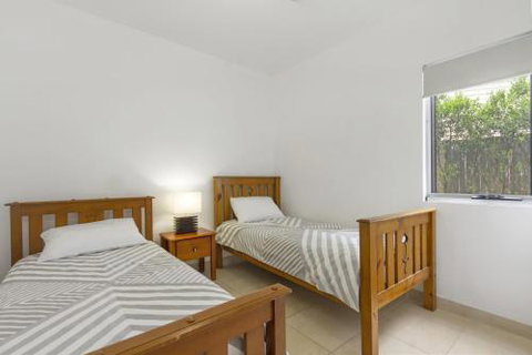 Mollymook Townhouse Shepherd Street 3 / 13 - Accommodation Ballina 1