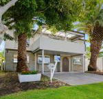 SANTORINI BEACH HOUSE SAFETY BEACH - Accommodation Ballina