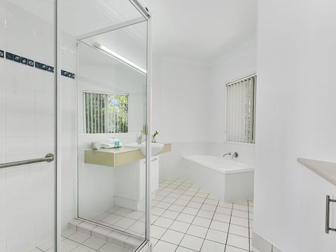 Panoramic Ocean Views In Peregian Beach! 41 Parakeet Cresent - Accommodation Ballina 1