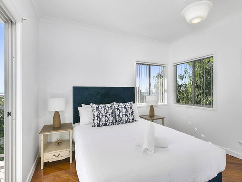 Panoramic Ocean Views In Peregian Beach! 41 Parakeet Cresent - Accommodation Ballina 4