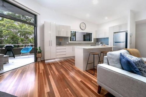 Ait Shona Happy Place. Apt 10 Haven On The Park - Accommodation Ballina 6