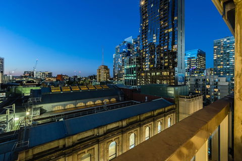 Auguste 2 BDR Melbourne Apartment - Accommodation Ballina 0