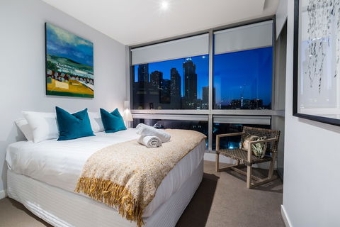 Auguste 2 BDR Melbourne Apartment - Accommodation Ballina 6