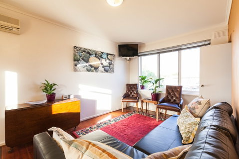 ELEANOR, 1BDR Fitzroy North Apartment - Accommodation Ballina 4
