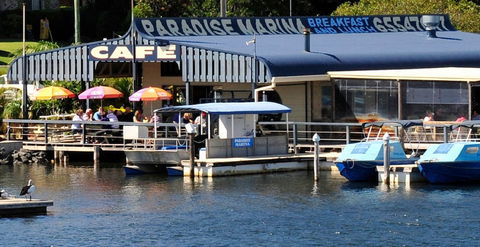 26 Wallis View - Opposite The Lake - 3 Bedroom Apartment - Sleeps 8 - Accommodation Ballina 2