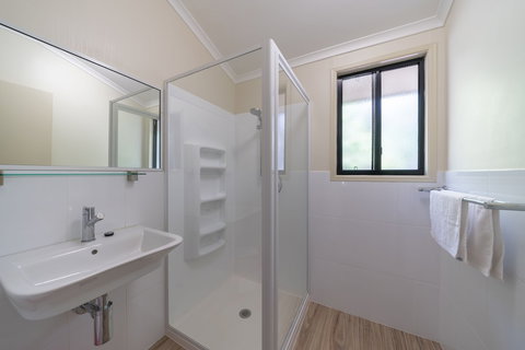 Capricorn Caves - Caravan Park - Accommodation Ballina 6