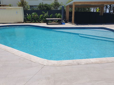 Burleigh Esplanade Apartments - Accommodation Ballina 5