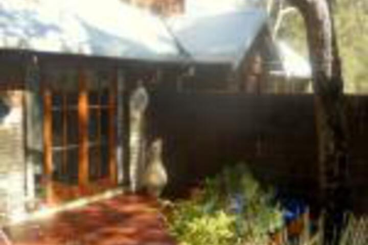 Pickering Brook WA Accommodation Ballina