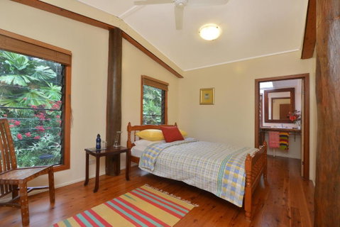 Cow Bay Homestay B & B - Accommodation Ballina 1