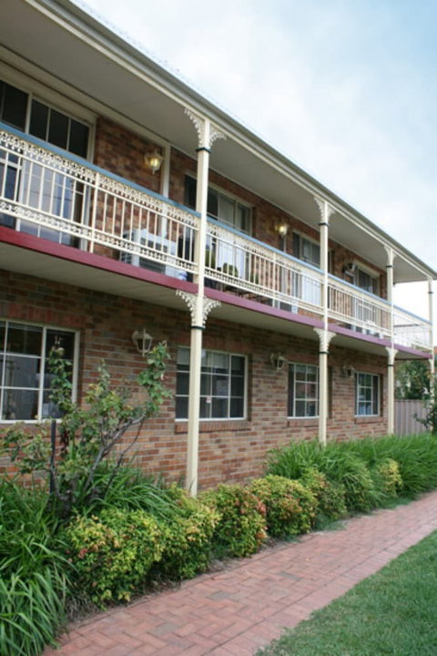 Grand Manor Motor Inn - Queanbeyan - Accommodation Ballina 4