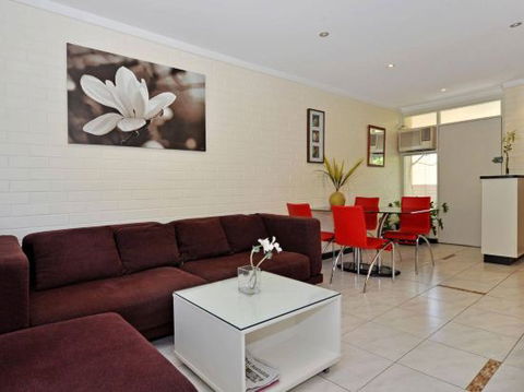 Park Vista Executive Townhouses - Accommodation Ballina 0
