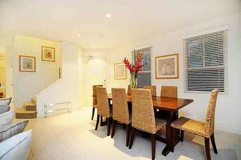 Plantation House 1 Spacious 4 Bedroom House Near Beach WIFI Netflix Telstra TV Playground Pool BBQ - Accommodation Ballina 4