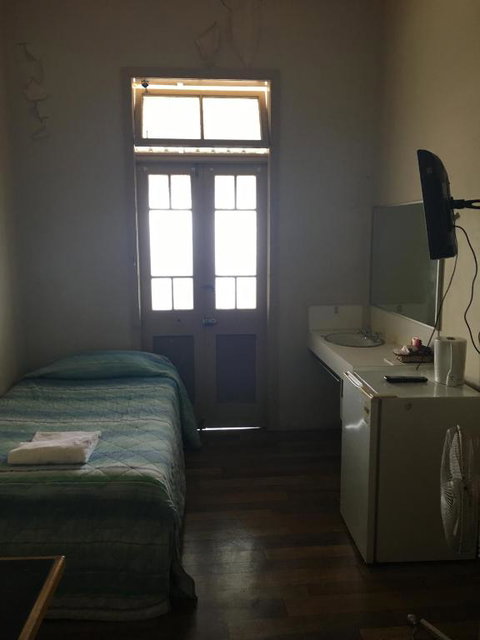 Taylors Hotel - Accommodation Ballina 1