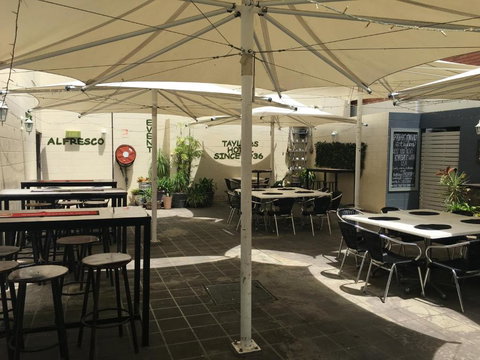 Taylors Hotel - Accommodation Ballina 5