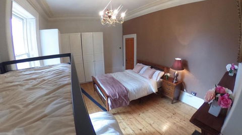 Georgia - Accommodation Ballina 1