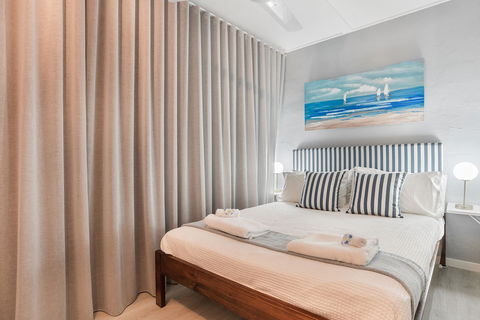 Rare Modern Unit W Private Fenced Garden Close To The Beach PC5 - Accommodation Ballina 6