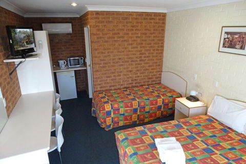 MAS Country Colonial Motor Inn - Accommodation Ballina 3