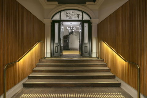 Farmers Home Hotel - Accommodation Ballina 2