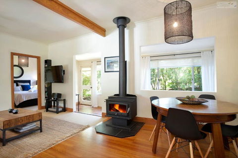Stonewall Cottage For Two With Fireplace - Accommodation Ballina 3