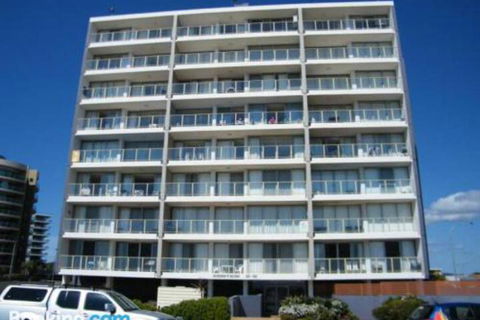 Ebbtide Unit 23 2 6 North St. Forster - Accommodation Ballina 6