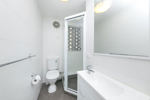 El Sandi Unit 06 14 18 North Street - Accommodation Ballina 3