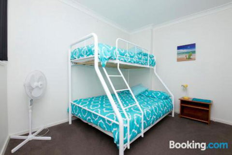 El Sandi Unit 11 14 18 North Street - Accommodation Ballina 4
