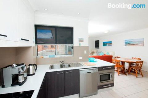 El Sandi Unit 11 14 18 North Street - Accommodation Ballina 3