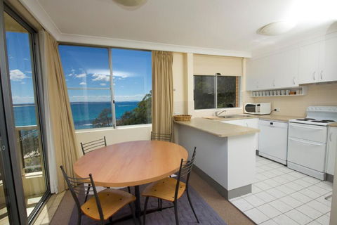 Beachpoint Unit 401 28 North Street - Accommodation Ballina 5