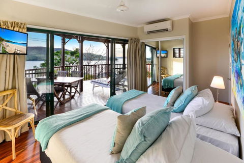 NEWLY BEAUTFULLY RENOVATED 16 The Casuarina 3 Bedroom House With 180 Degree Ocean Views - Accommodation Ballina 3