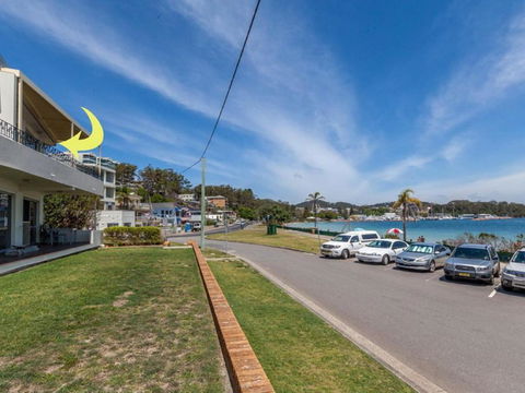 3 Sunset 11 Victoria Parade Stunning Unit Right Across From The Water - Accommodation Ballina 6