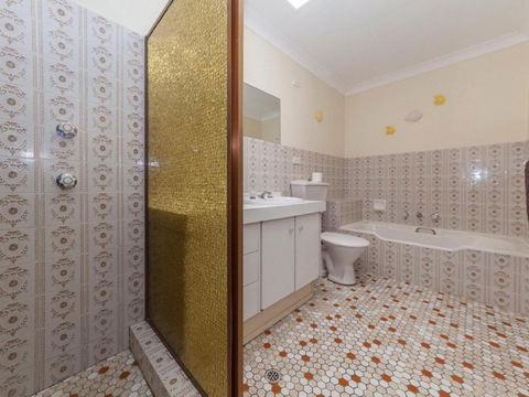 3 Sunset 11 Victoria Parade Stunning Unit Right Across From The Water - Accommodation Ballina 4