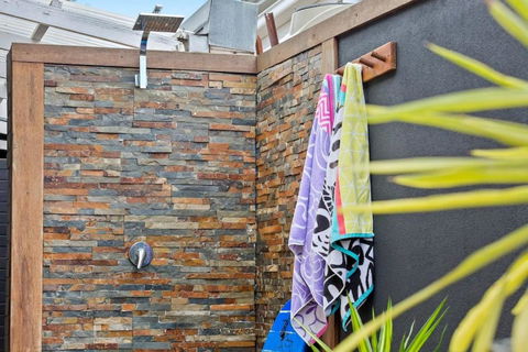 AMORE A Tranquil Retreat With Couples Spa - Accommodation Ballina 3