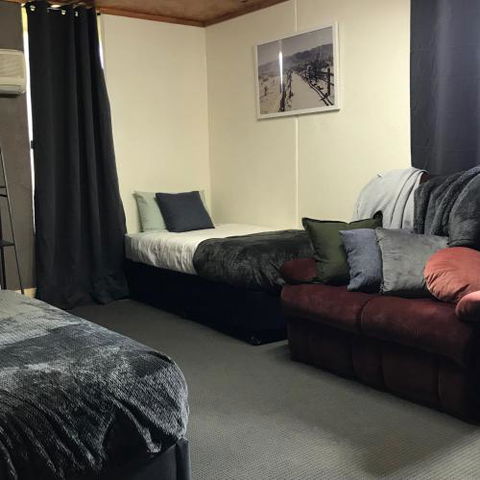 Granite Belt Cabins - Accommodation Ballina 4