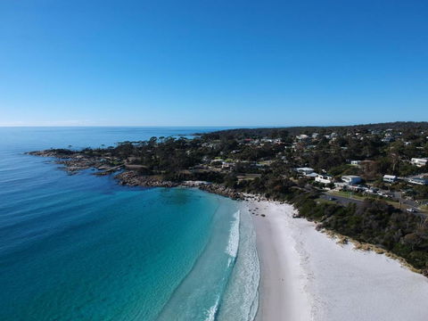 SEA EAGLE COTTAGE Amazing Views Of Bay Of Fires - Accommodation Ballina 5