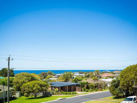 Williams Wonder Large Beach House - Accommodation Ballina 3