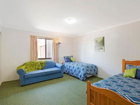 Williams Wonder Large Beach House - Accommodation Ballina 2