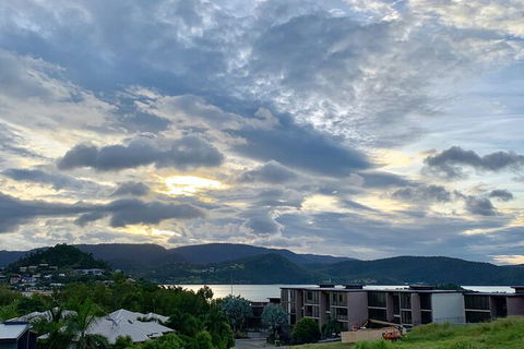 WHITSUNDAY Spacious & Comfortable Moments From Picturesque Boardwalk - Accommodation Ballina 0