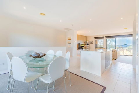 Stylish 3 Bedroom Condo - Accommodation Ballina 1