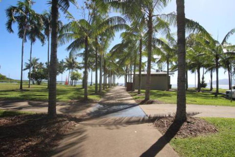 Easy Going Holiday Unit On McKenzie MK5 - Accommodation Ballina 7