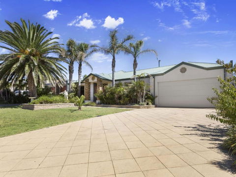 DIAMOND BAY RETREAT SORRENTO - Accommodation Ballina 4