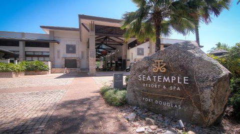 Sea Temple Port Douglas Swim Out Two Bathrooms Direct Pool Access - Accommodation Ballina 2