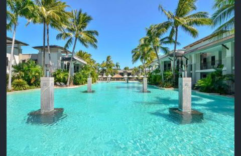 Sea Temple Port Douglas Swim Out Two Bathrooms Direct Pool Access - Accommodation Ballina 3