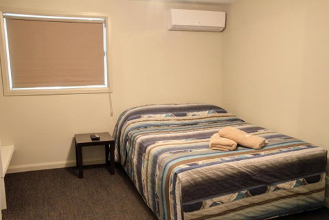 Ivanhoe Hotel Motel - Accommodation Ballina 4