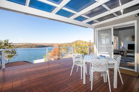Home On The Water 21 Evans St. Lake Conjola - Accommodation Ballina 0