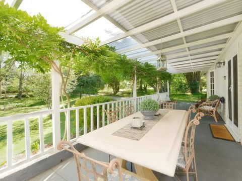 Redwood Cottage Burradoo Getaway Southern Highlands 4pm Check Out Sunday - Accommodation Ballina 1